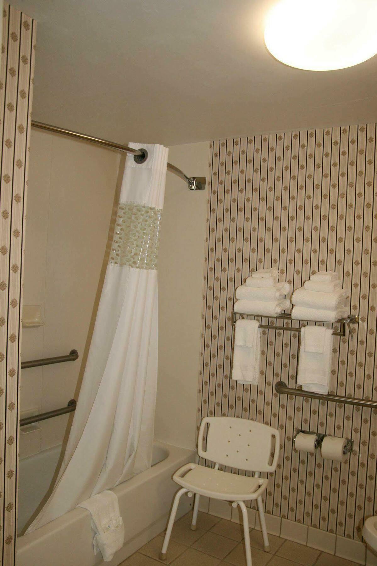 Hampton Inn Morganton Quarto foto